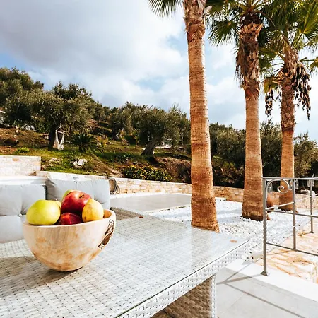La Villa, Independent With Pool And Jacuzzi Villa