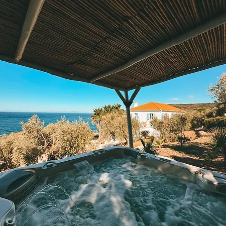 La Villa, Independent With Pool And Jacuzzi