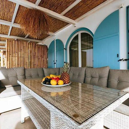 Villa La Villa, Independent With Pool And Jacuzzi Khórto